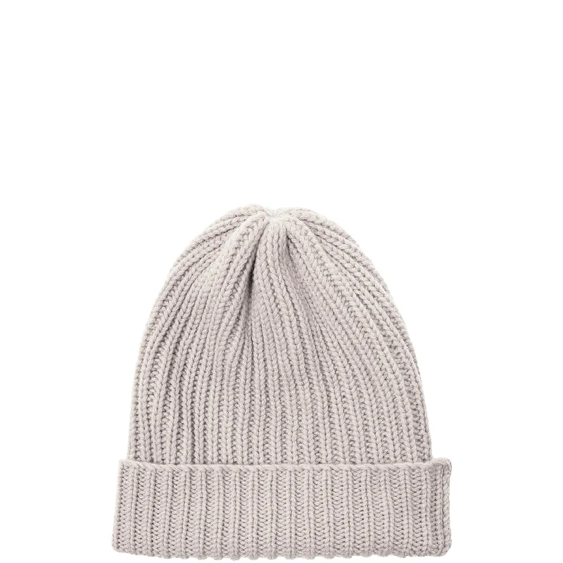 RIBBED CASHMERE BEANIE IN BEIGE