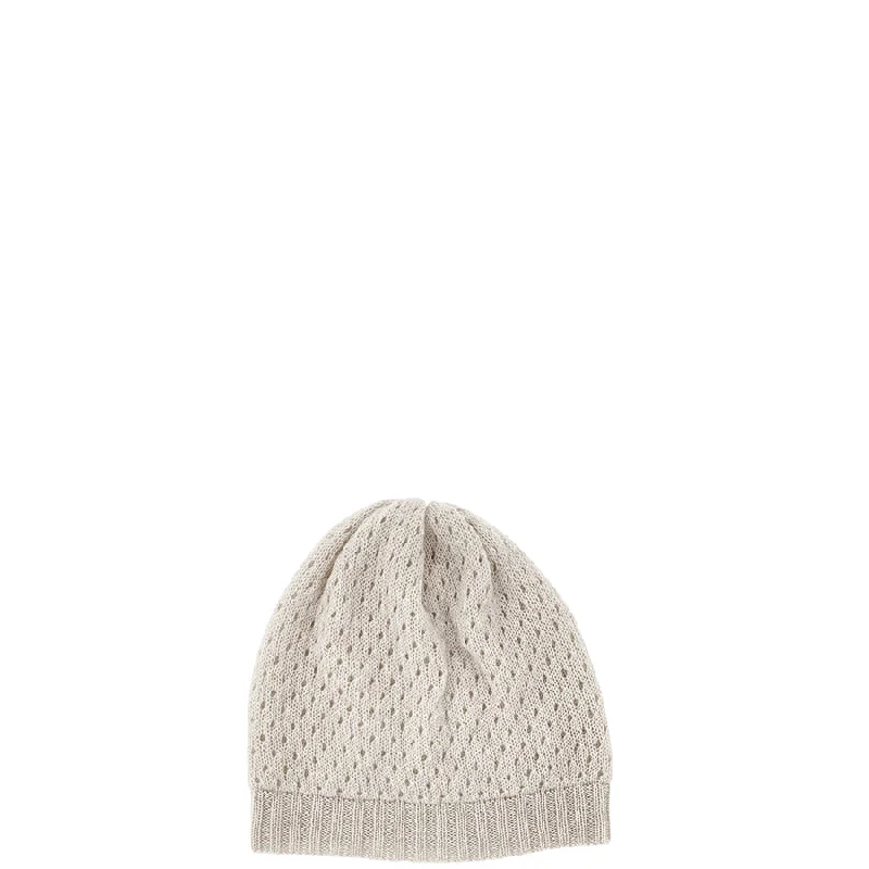 CASHMERE BEANIE WITH HOLE PATTERN IN BEIGE