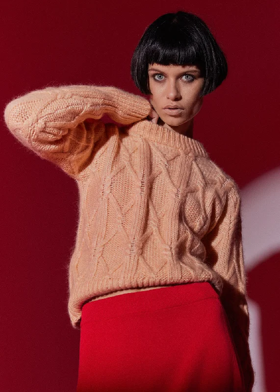 CABLE KNIT SWEATER 